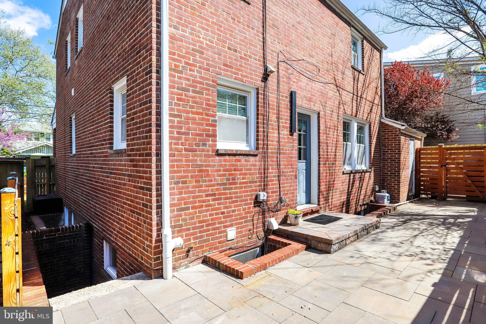 2005 Lawrence Street Northeast Washington, DC 20018 - Photo 35 of 36