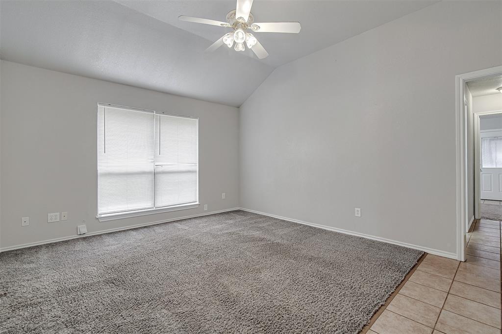 214 Joshua Boulevard Joshua, TX 76058 - Photo 4 of 17