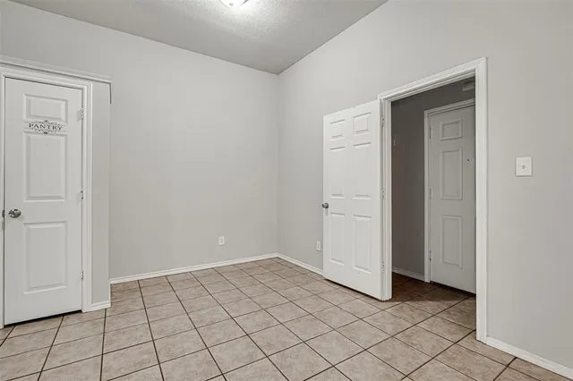 $1,495 | 214 Joshua Boulevard, Joshua, TX 76058