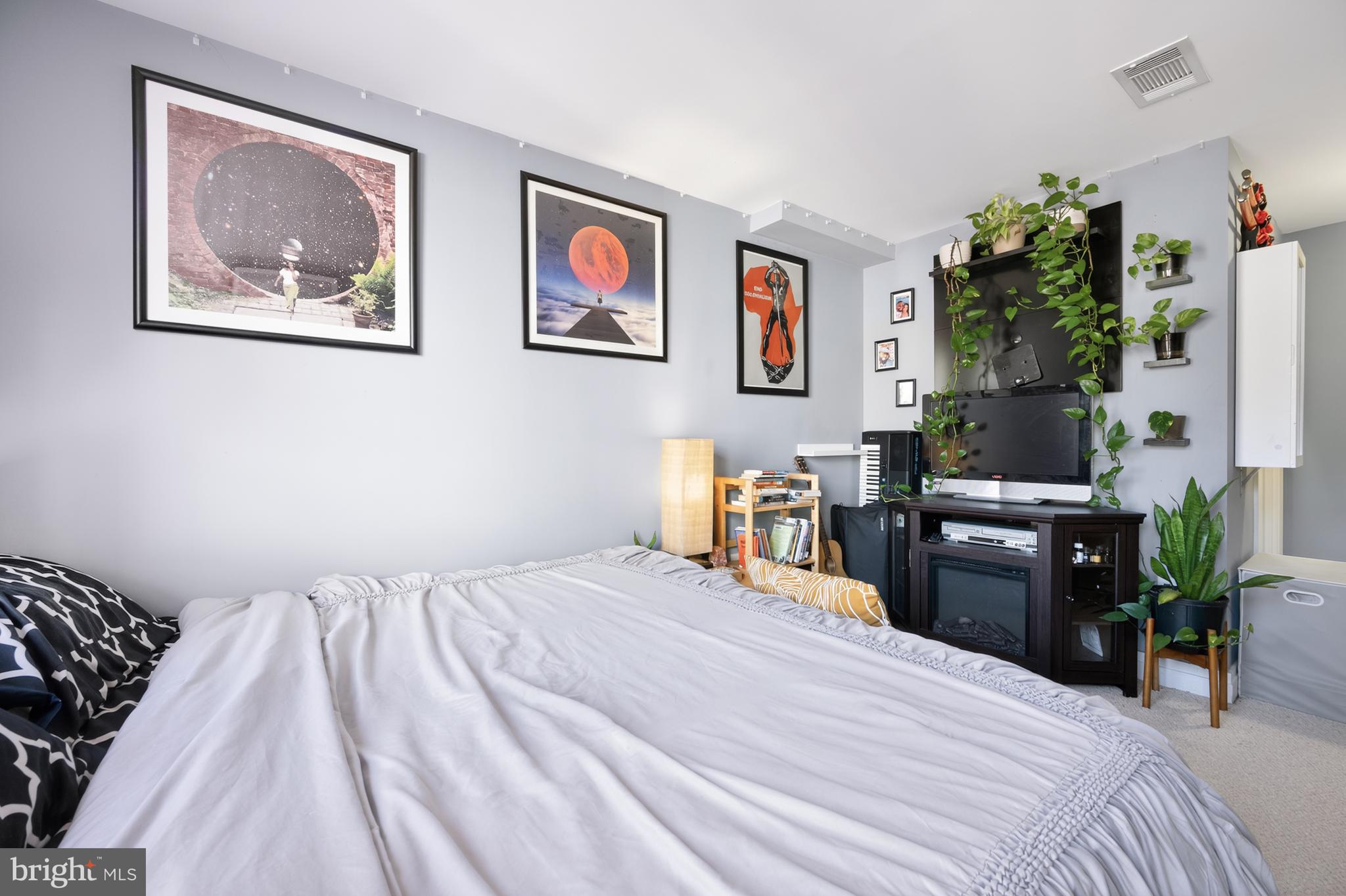 915 E Street Northwest, Unit 1214 Washington, DC 20004 - Photo 17 of 47