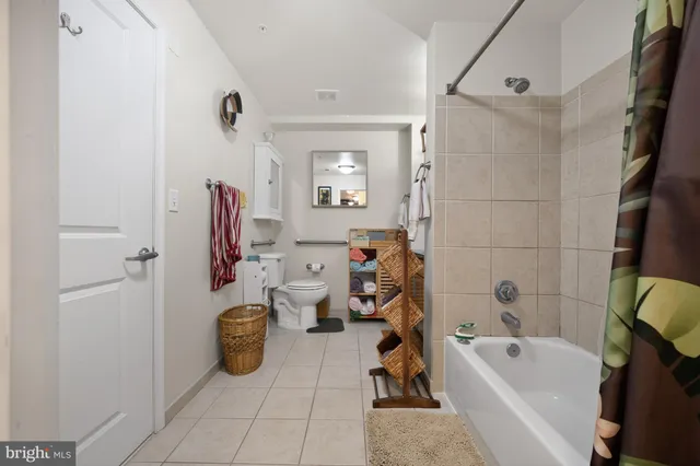 $385,000 | 915 E Street Northwest, Unit 1214, Washington, DC 20004