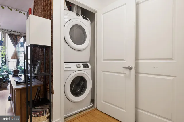 $385,000 | 915 E Street Northwest, Unit 1214, Washington, DC 20004