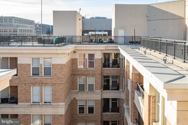 $385,000 | 915 E Street Northwest, Unit 1214, Washington, DC 20004