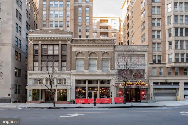 $385,000 | 915 E Street Northwest, Unit 1214, Washington, DC 20004