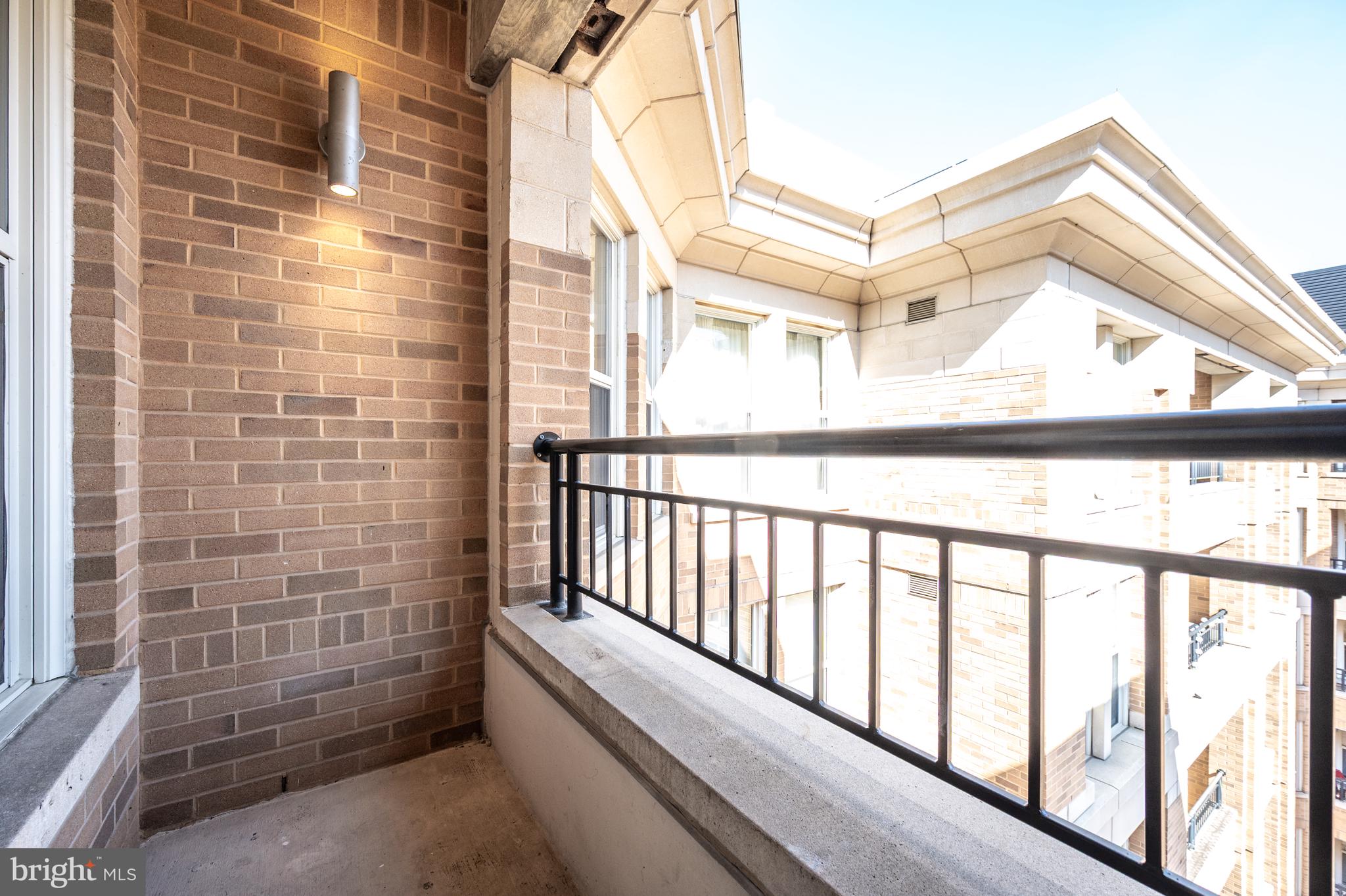 915 E Street Northwest, Unit 1214 Washington, DC 20004 - Photo 32 of 58