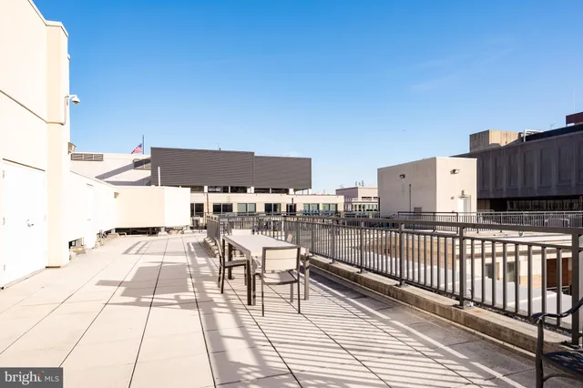 $385,000 | 915 E Street Northwest, Unit 1214, Washington, DC 20004