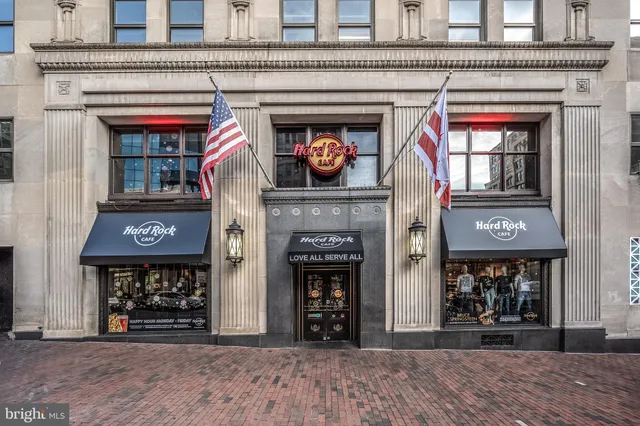 $385,000 | 915 E Street Northwest, Unit 1214, Washington, DC 20004