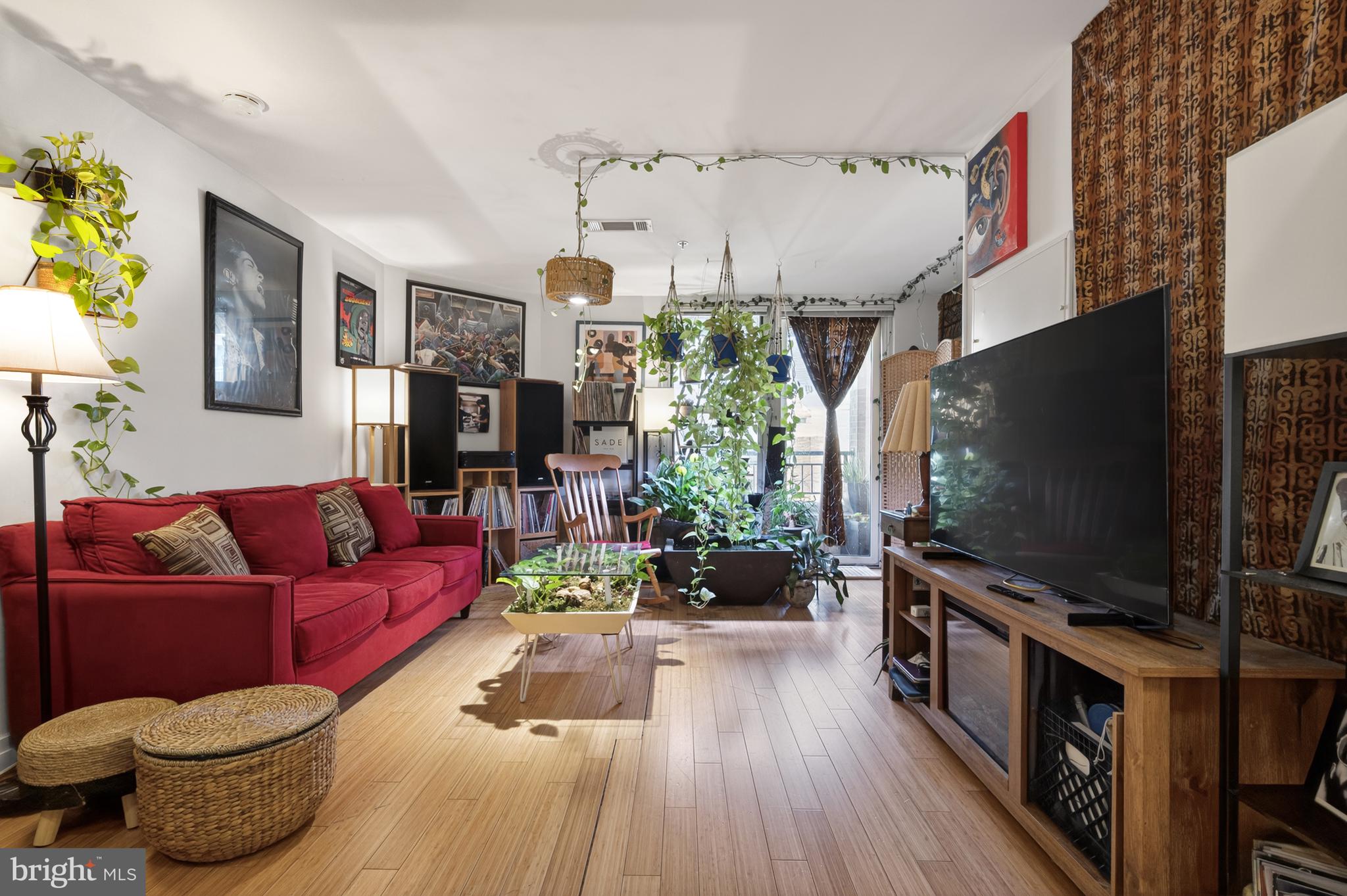 915 E Street Northwest, Unit 1214 Washington, DC 20004 - Photo 4 of 47