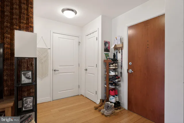 $385,000 | 915 E Street Northwest, Unit 1214, Washington, DC 20004