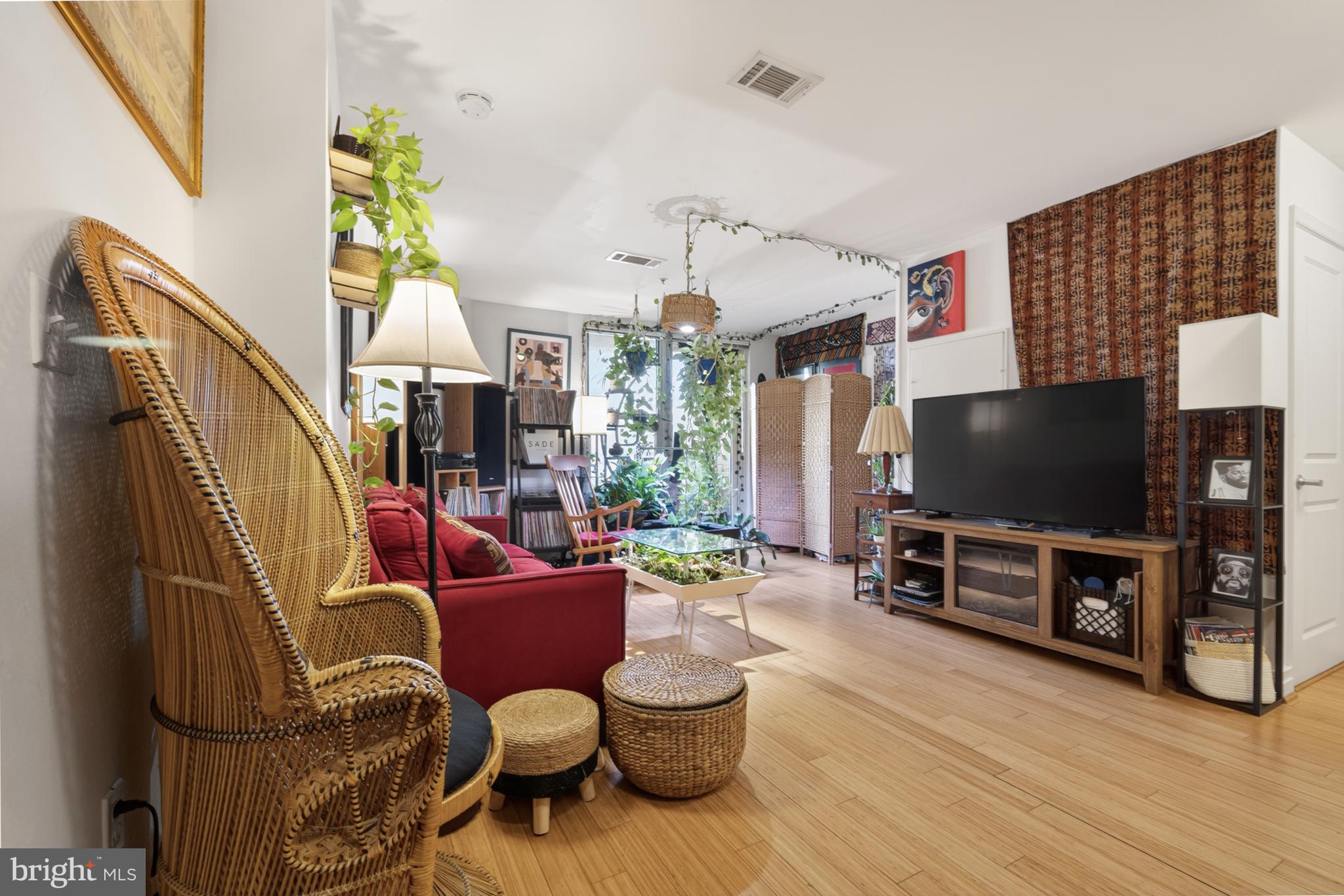 915 E Street Northwest, Unit 1214 Washington, DC 20004 - Photo 7 of 47