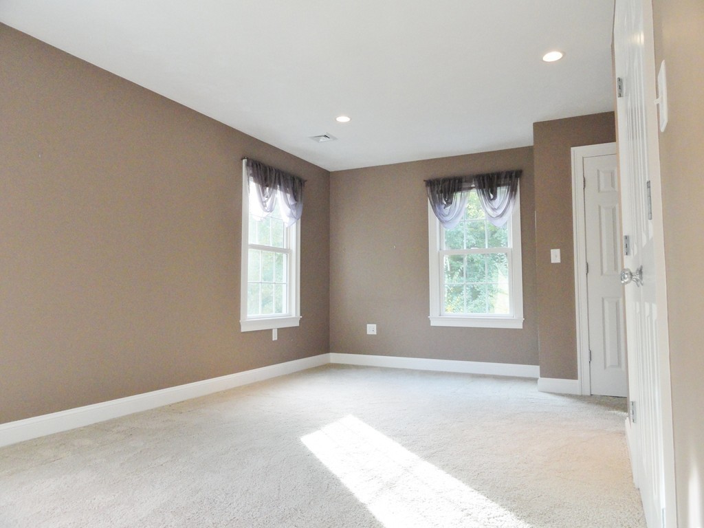 65 Chapin Road Holden, MA 01520 - Photo 17 of 27 Gallery Image 17