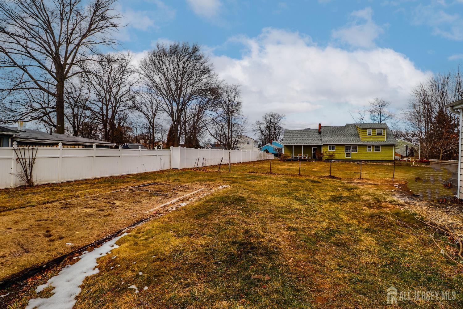 484 Old Post Road Edison, NJ 08817 - Photo 17 of 19 a view of a swimming pool with an outdoor space