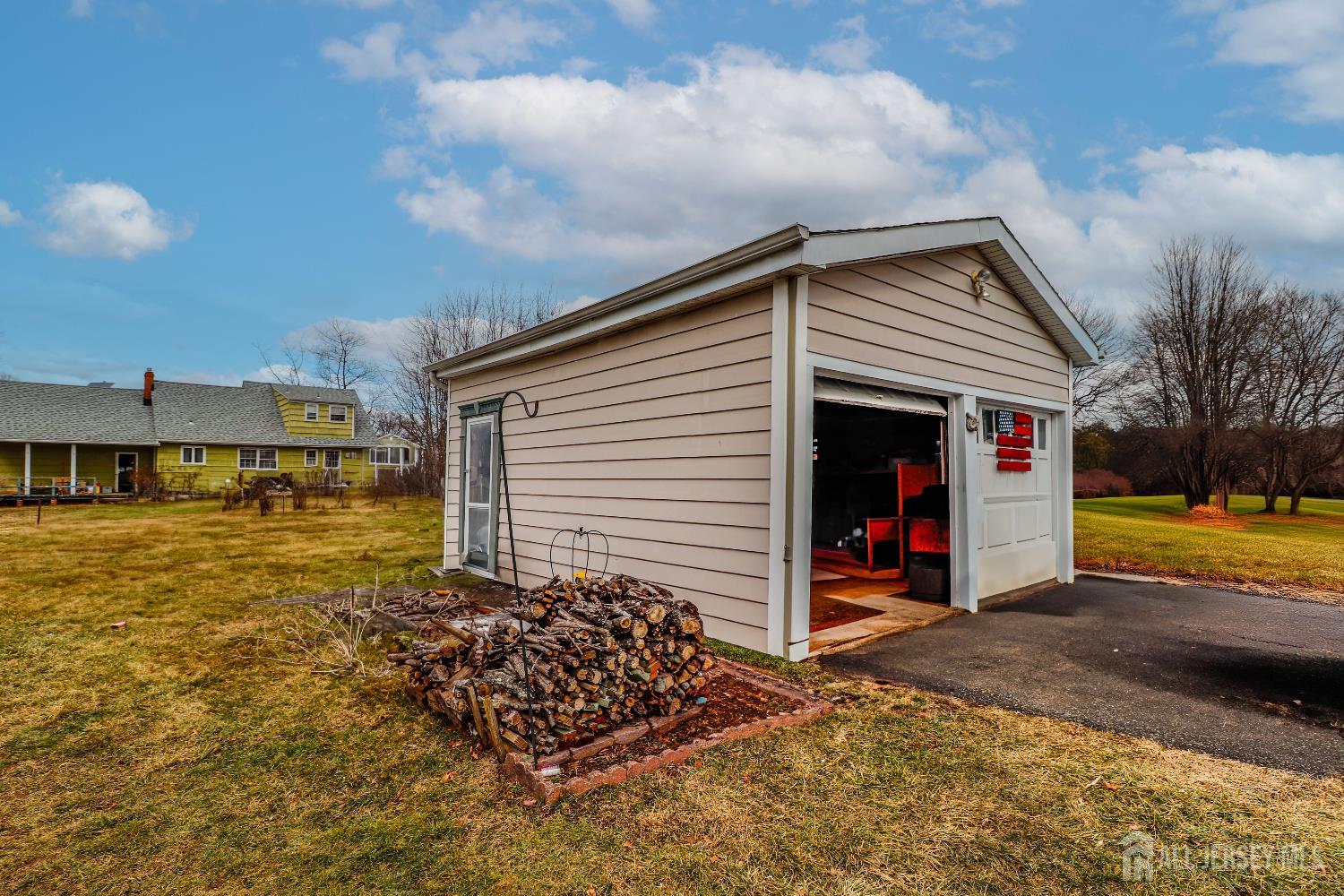 484 Old Post Road Edison, NJ 08817 - Photo 19 of 19 a view of a house with basketball court