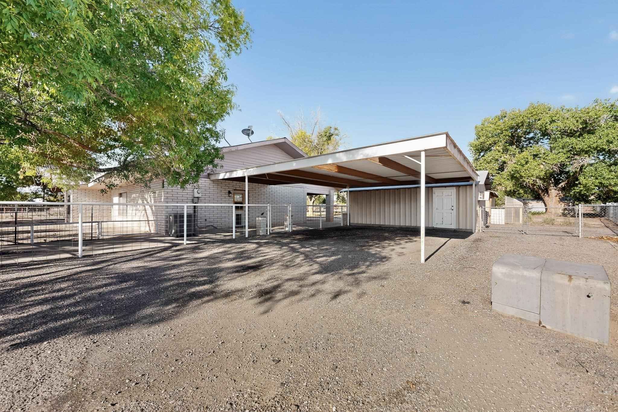 8 Palomas Road Los Lunas, NM 87031 - Photo 46 of 47