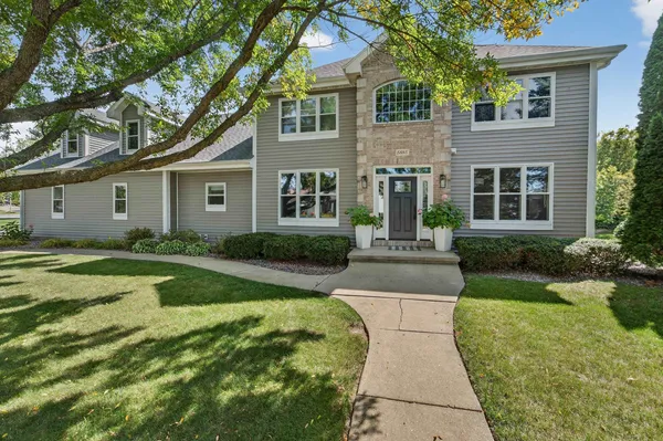 $1,100,000 | 5885 Persimmon Drive, Fitchburg, WI 53711