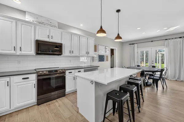 $1,100,000 | 5885 Persimmon Drive, Fitchburg, WI 53711