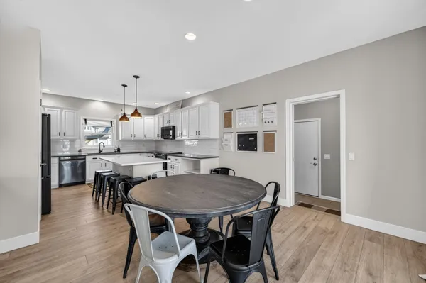 $1,100,000 | 5885 Persimmon Drive, Fitchburg, WI 53711