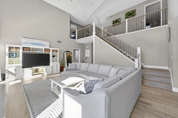 $1,100,000 | 5885 Persimmon Drive, Fitchburg, WI 53711