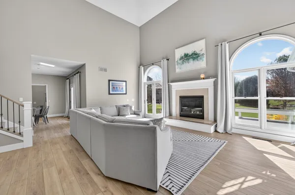 $1,100,000 | 5885 Persimmon Drive, Fitchburg, WI 53711