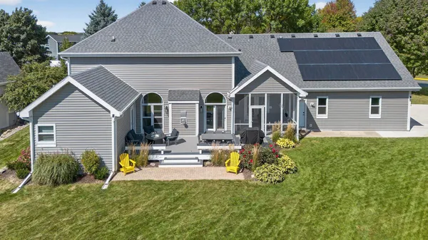 $1,100,000 | 5885 Persimmon Drive, Fitchburg, WI 53711