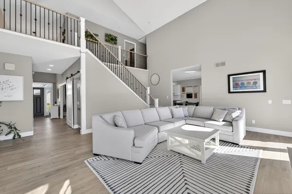 $1,100,000 | 5885 Persimmon Drive, Fitchburg, WI 53711