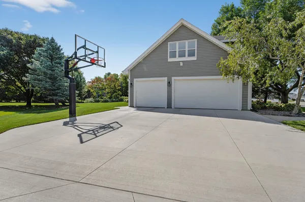 $1,100,000 | 5885 Persimmon Drive, Fitchburg, WI 53711