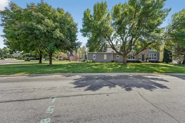 $1,100,000 | 5885 Persimmon Drive, Fitchburg, WI 53711