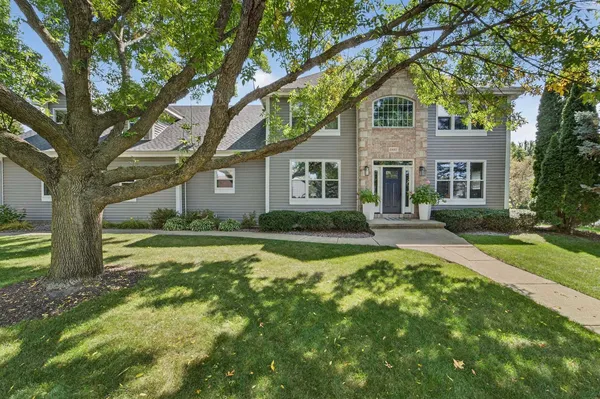$1,100,000 | 5885 Persimmon Drive, Fitchburg, WI 53711