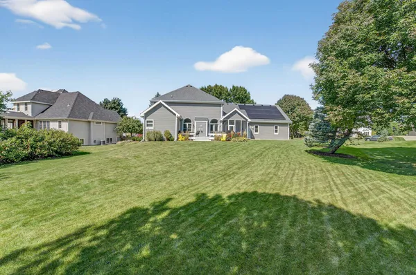 $1,100,000 | 5885 Persimmon Drive, Fitchburg, WI 53711