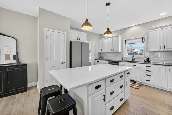 $1,100,000 | 5885 Persimmon Drive, Fitchburg, WI 53711