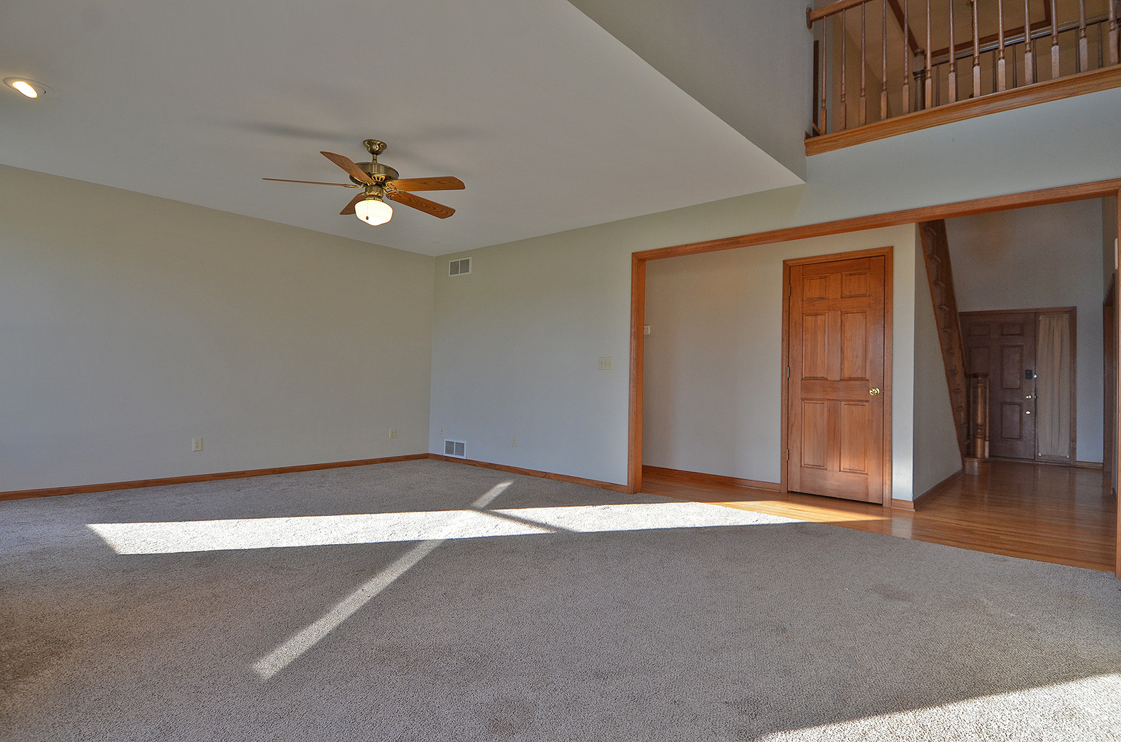 3618 East 1769th Road Ottawa, IL 61350 - Photo 18 of 36 a view of an empty room with closet area