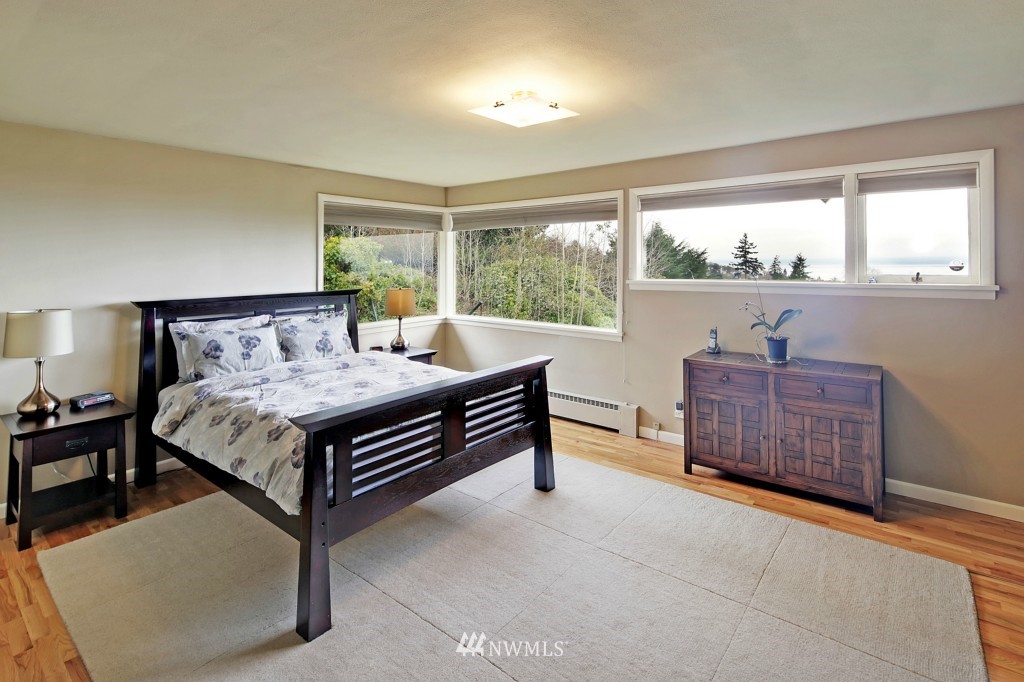 18734 Ridgefield Road Northwest Shoreline, WA 98177 - Photo 11 of 20 Gallery Image 11