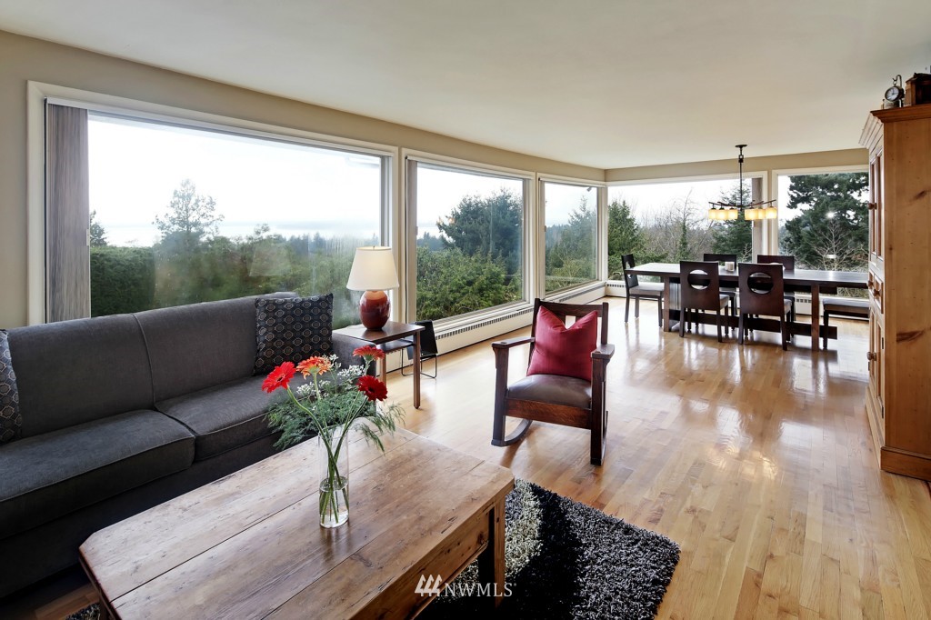 18734 Ridgefield Road Northwest Shoreline, WA 98177 - Photo 5 of 20 Gallery Image 5