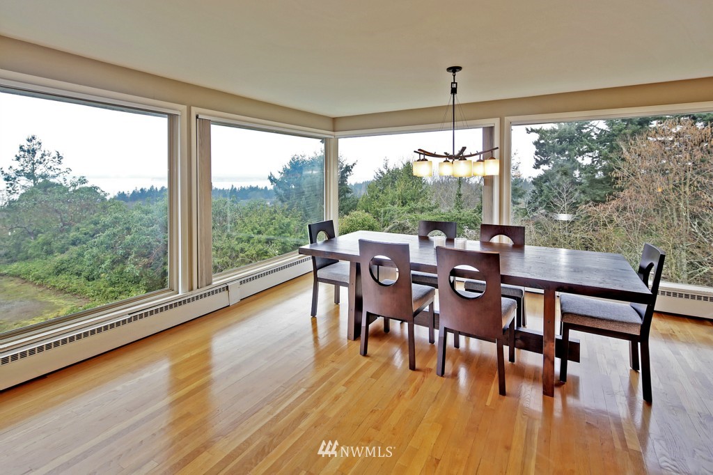 18734 Ridgefield Road Northwest Shoreline, WA 98177 - Photo 6 of 20 Gallery Image 6