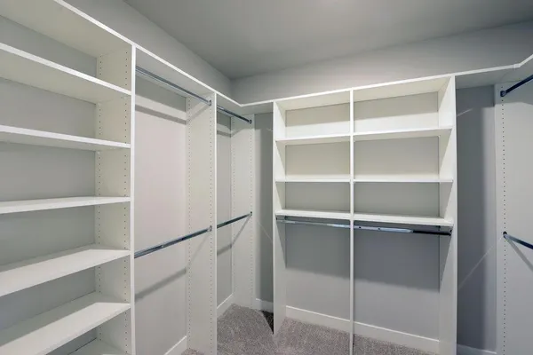 $599,900 | 6914 3rd Street Northwest, Moorhead, MN 56560