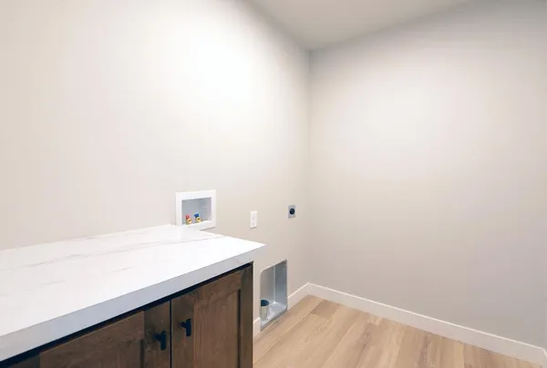 $599,900 | 6914 3rd Street Northwest, Moorhead, MN 56560