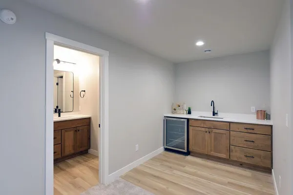 $599,900 | 6914 3rd Street Northwest, Moorhead, MN 56560