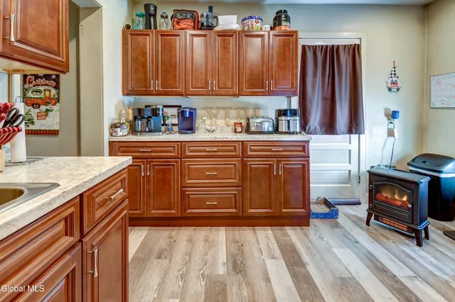 $195,000 | 21 Willow Street, Gloversville, NY 12078