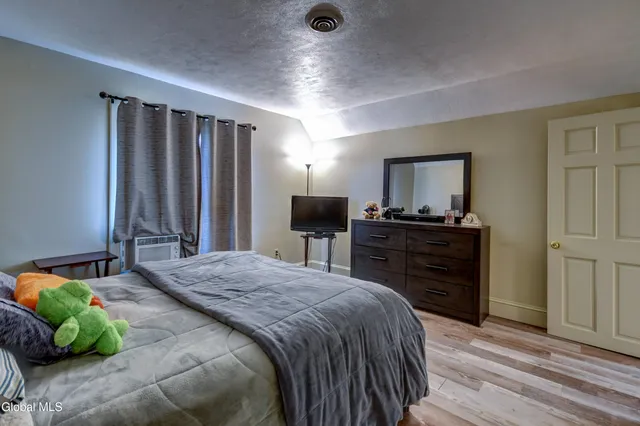 $195,000 | 21 Willow Street, Gloversville, NY 12078