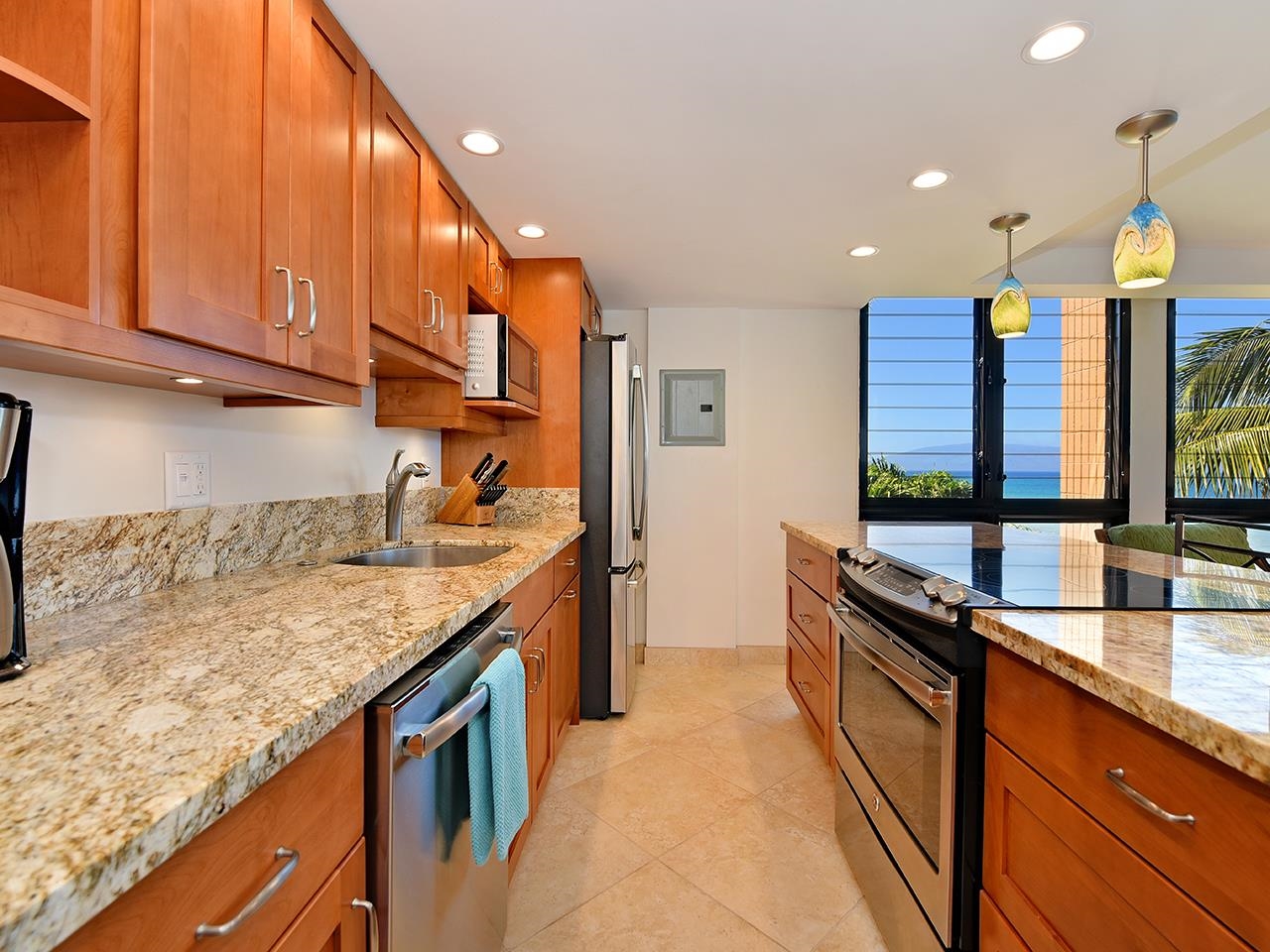 3785 Lower Honoapiilani Road, Unit 404 Lahaina, HI 96761 - Photo 9 of 25 Gallery Image 9