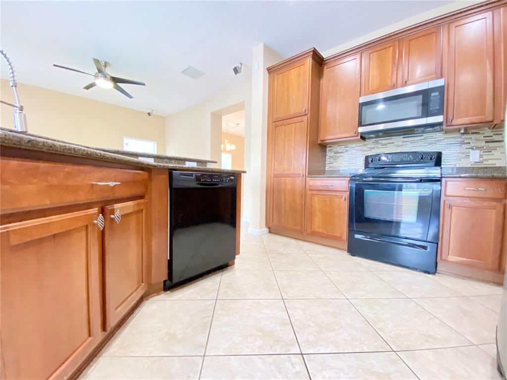10973 Willow Ridge Loop Orlando, FL 32825 - Photo 18 of 68