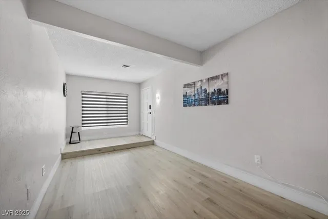 $3,988 | 3618 Redwood Street, Las Vegas, NV 89103