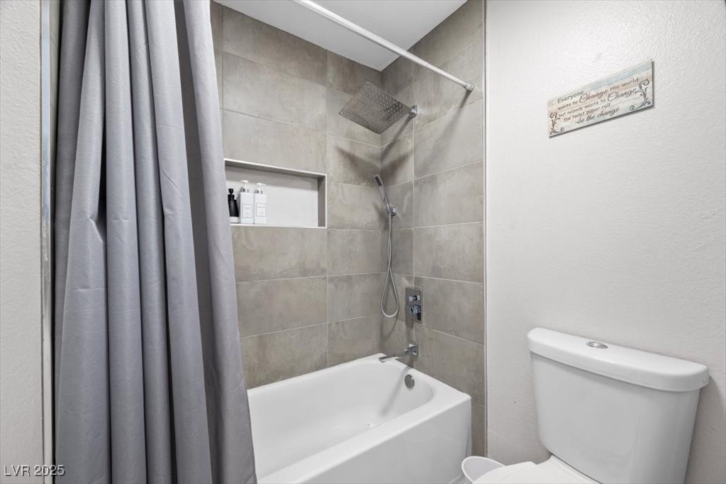 3618 Redwood Street Las Vegas, NV 89103 - Photo 27 of 57 Full bathroom with entry points from both the 2nd suite and living space.