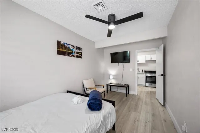 $3,988 | 3618 Redwood Street, Las Vegas, NV 89103