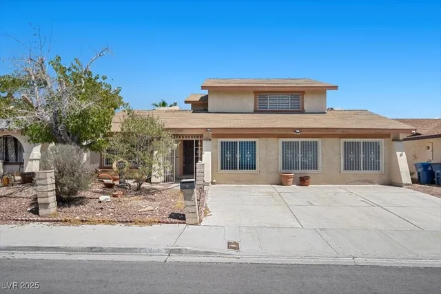 $3,988 | 3618 Redwood Street, Las Vegas, NV 89103