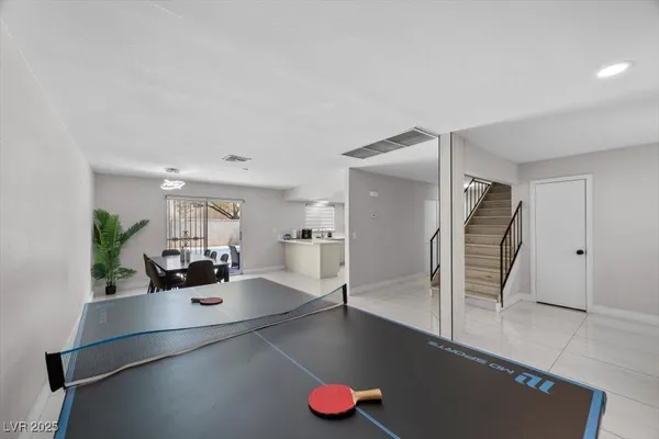 $3,388 | 3618 Redwood Street, Las Vegas, NV 89103