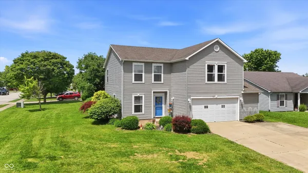 $259,900 | 502 Streamside Drive, Greenfield, IN 46140