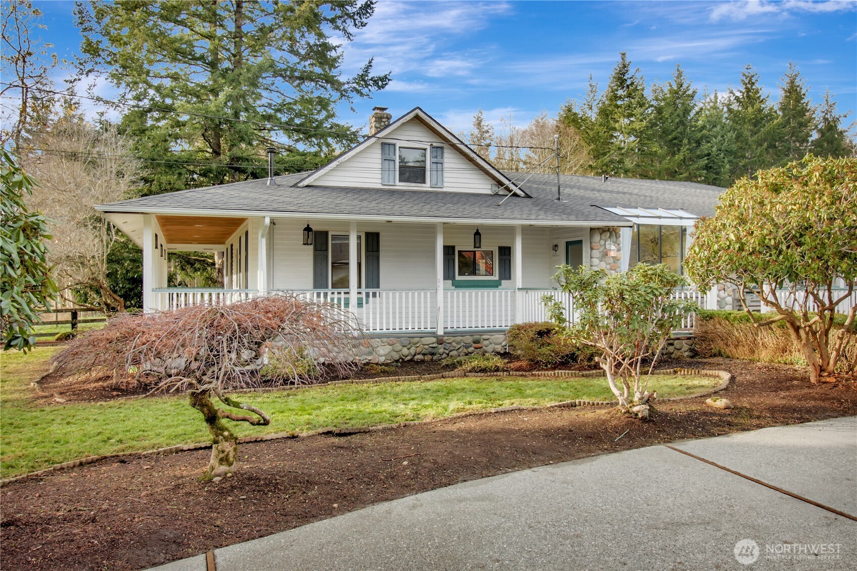 1319 Hall Road Stanwood, WA 98292 - Photo 4 of 40