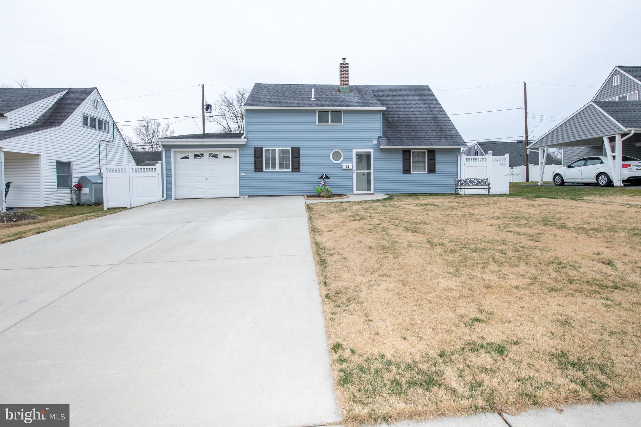 23 Grand Pine Road Levittown, PA 19057 - Photo 3 of 46