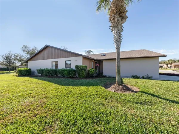$4,000 | 401 Curry Street, Unit 66, Nokomis, FL 34275
